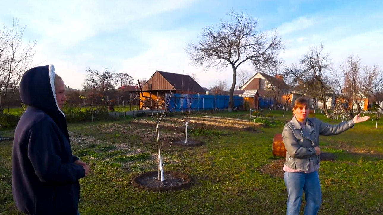 ТРИ НОЧИ ЖДАЛИ ГОСТЕЙ! Шикарный стол, лагман и 17 соток счастья на Кубани. ИЗ ГОРОДА В ДЕРЕВНЮ 875 с смотреть онлайн