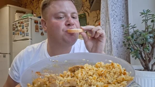 МУКБАНГ ПЛОВ ОТ МАМЫ И ПРЕДУПРЕЖДЕНИЕ❗️БУДЬТЕ ОСТОРОЖНЫ смотреть онлайн