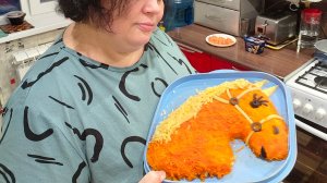Идея Новогоднего праздничного САЛАТ ЛОШАДКА/ Очень вкусно. Общение и готовка.С мужем в субботу.
