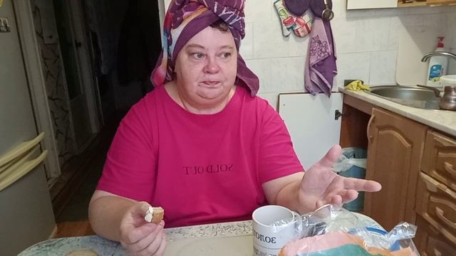 Пришло время кормить скотинку 📥 смотреть онлайн