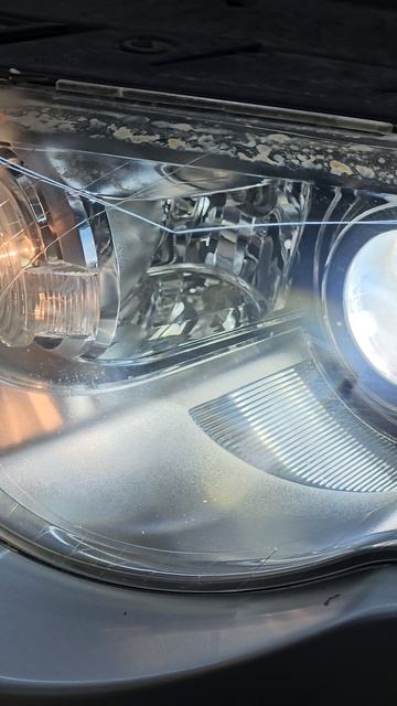 Отпечатки пальцев в фаре Volkswagen