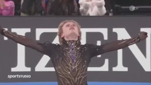 6.12.2025г Япония. Выступление Ильи Малинина, 21 год. 7 четверных и сальто назад.