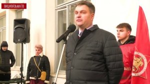 «Бессмертный полк» отмечает десятилетие: в Вязьме открыли мемориальную доску памяти