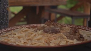 Kənd Həyatı. Готовим сурхуллу — традиционное азербайджанское блюдо из макарон