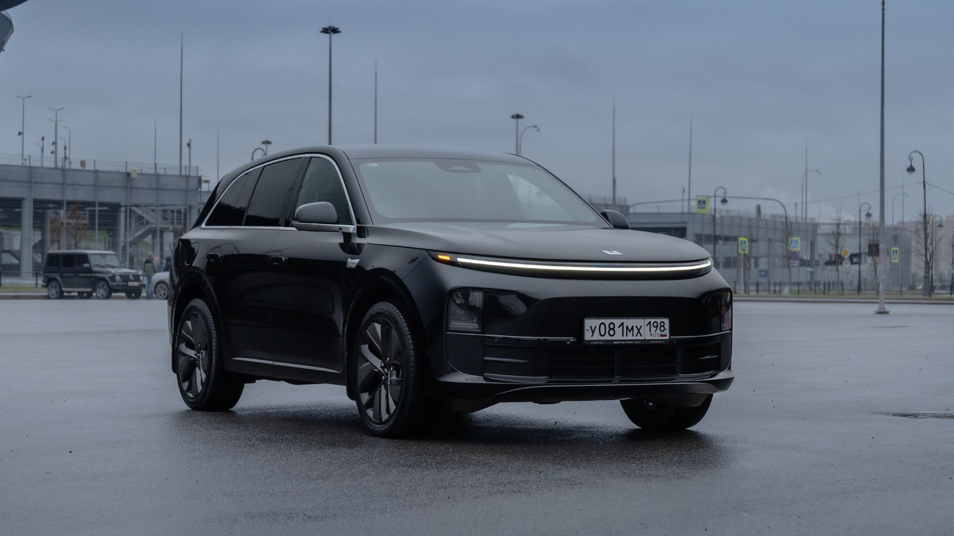 Lixiang L6 Pro смотреть онлайн