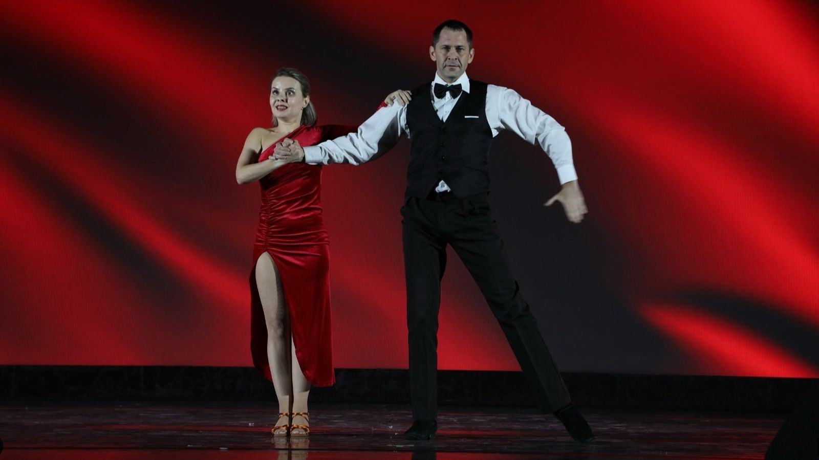 Екатерина Смык⭐️певица в авторской программе Виктора Тартанова Я вижу ослепительный мир на радио ВОС