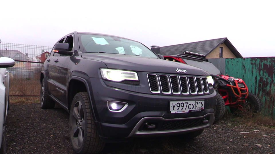 2014 JEEP GRAND CHEROKEE WK2. Обзор (интерьер, экстерьер, двигатель). смотреть онлайн