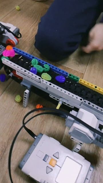 робот лента для продуктов