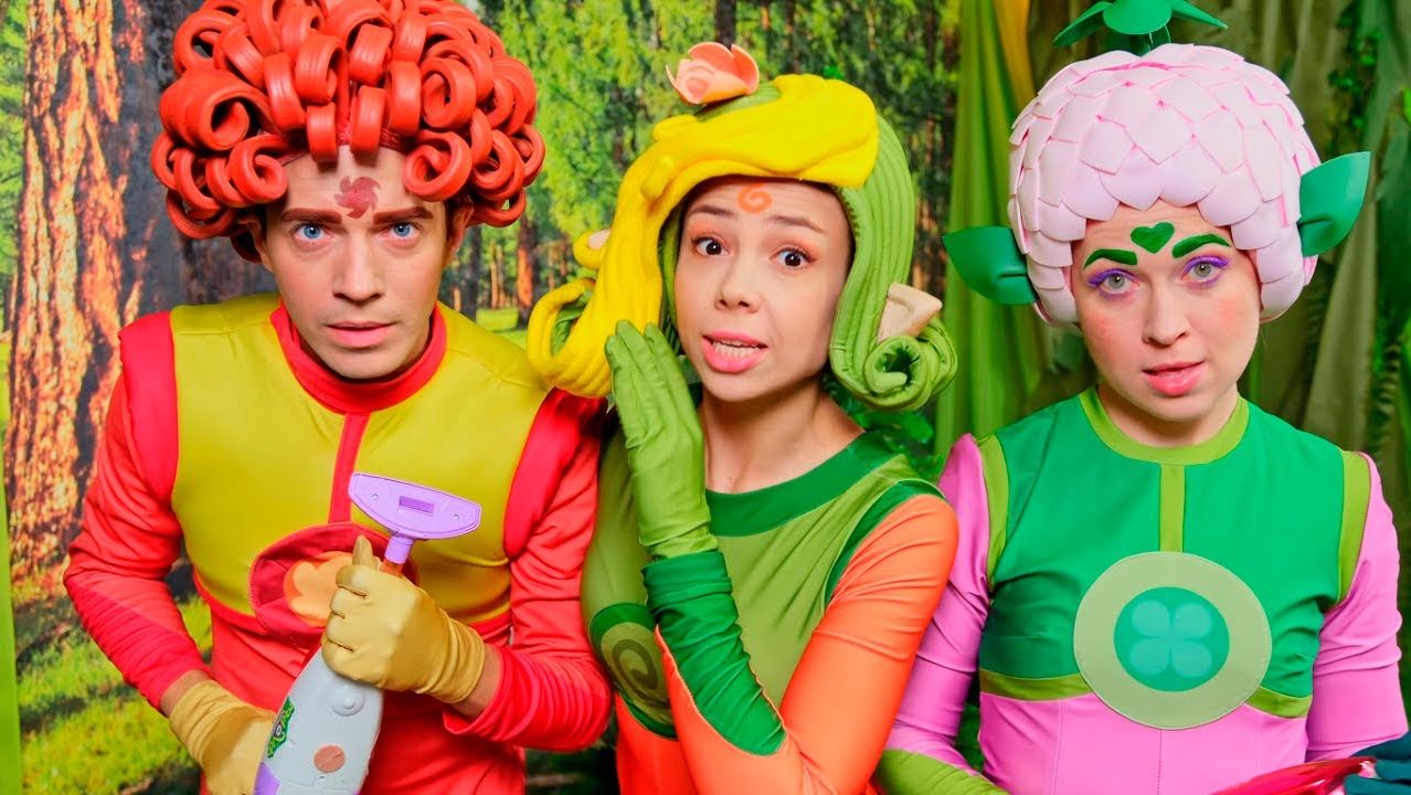 Команда Флоры спасает лес от монстров! — Песенки Фортуны — Невероятные приключения смотреть онлайн