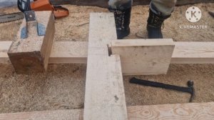 Как правильно установить потолочные балки на доме из бруса?