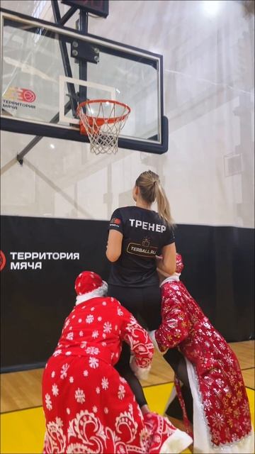 Исполняем мечты в нашем зимнем баскетбольном и волейбольном лагере ❄️