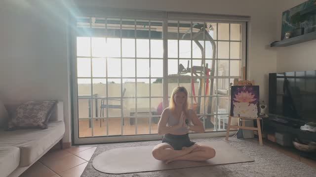 Силовая йога с акцентом на укрепление спины смотреть онлайн