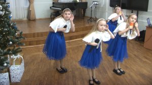 "ВОТ ЭТО ХОР" (Л.Лядова,Н.Владимов) - поёт детский ансамль "САМЫЕ НЕБЕСАМЫЕ"