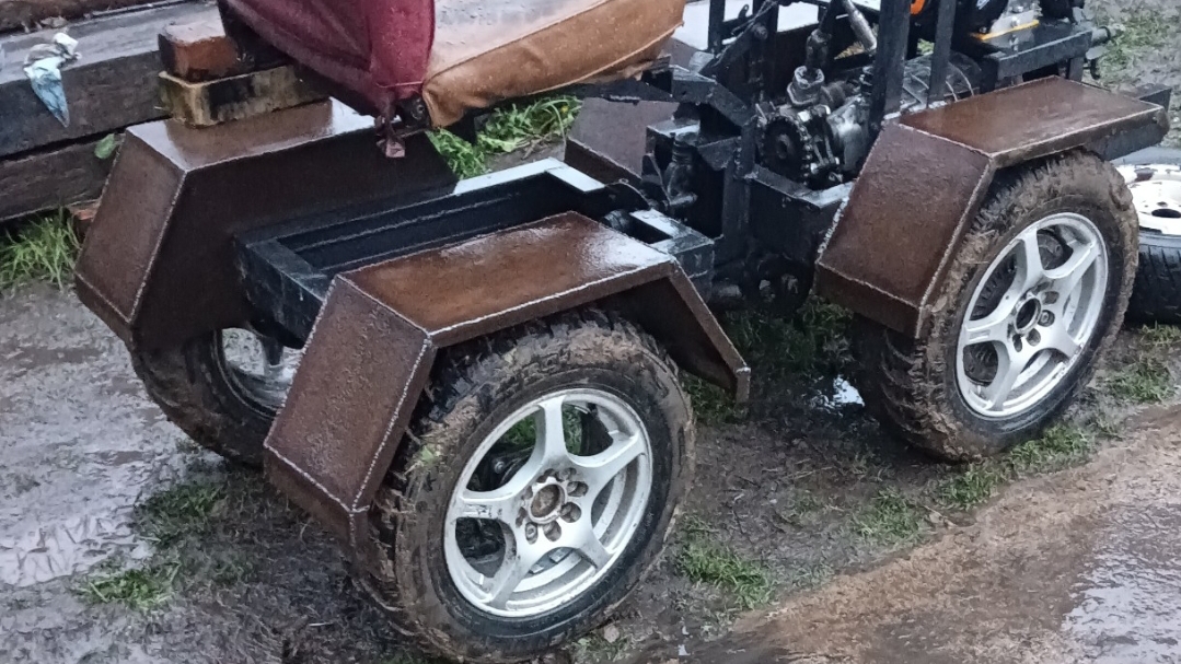 самодельный минитрактор установка крыльев (видео 20)