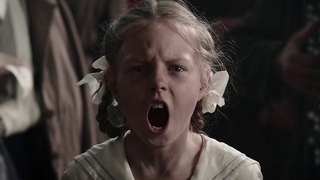 Девочка. Стихотворение о фашизме смотреть онлайн