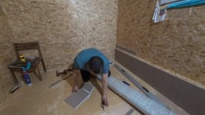 Начали обшивать стены пвх панелями