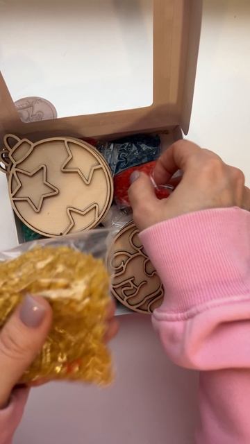 Елочные игрушки мозаика своими руками. Распаковка набора для игрушек из мозаики.