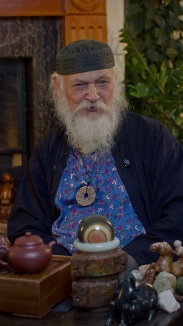 Как перестать гнаться за исчезающим временем и повернуться к нему лицом? смотреть онлайн