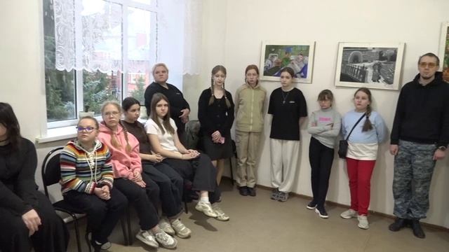 В ДХШ состоялась встреча с Сергеем Лежнёвым.mp4 смотреть онлайн