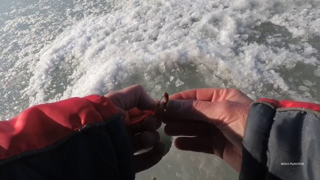 УГОЛЬНАЯ. Рыбалка на КАМБАЛУ в Амурском заливе. смотреть онлайн