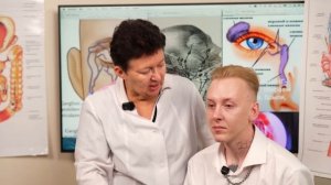 Глаза стали легкими и ничего не болит». Реакция пациента на 2-минутный массаж век