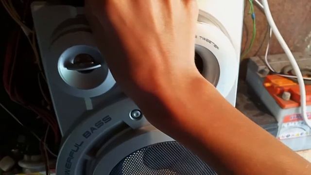 ОФИГЕННАЯ аудиосистема в гараж смотреть онлайн