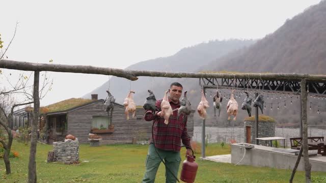 Приготовление хрустящей корочки KFC из целой черной курицы