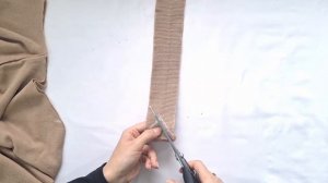 Как легко превратить круглый вырез в V-образный! 🥰👌