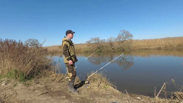 Рыбалка на карася осенью в октябре на донку смотреть онлайн