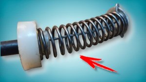 Забудьте про покупку! Сделайте сами простое устройство из хлама для своей мастерской.