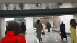 Переход от вестибюля с турникетами на станцию метро Новаторская БКЛ (27.09.24)