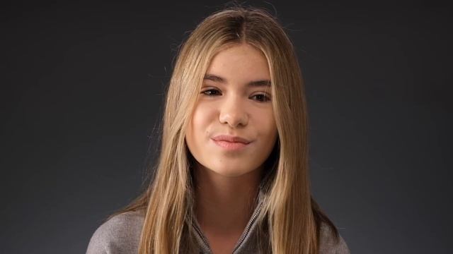 Юля Султанова - Видео-визитка на русском