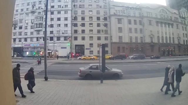 ‼️Момент смертельного ДТП на Краснопрудной улице‼️ смотреть онлайн