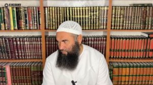 Можно ли заранее занимать место в мечети? | Ринат Абу Мухаммад