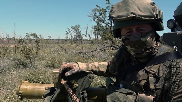 Бойцы в зоне СВО говорят за что любят Россию. ко Дню России 2024г.