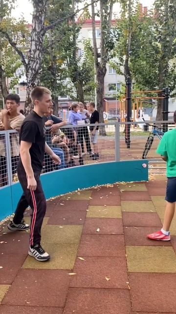 ФУТБОЛЬНЫЙ ЧЕЛЛЕНДЖ смотреть онлайн