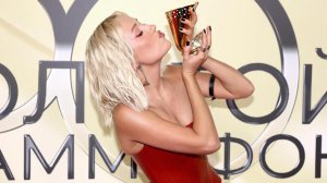 Покинула чат 35 фото Клавы Коки — от юных до сексуальных