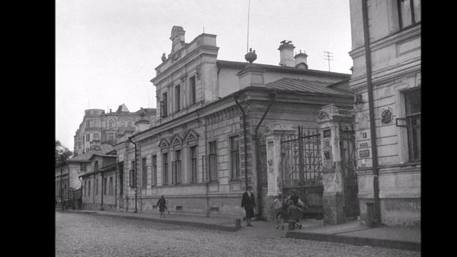 Я ПОМНЮ.... (Фото гр. ИСТОРИЯ МОСКВЫ В ФОТОГРАФИЯХ), музыка- Дэвид БЕНУА (США)) смотреть онлайн