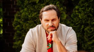 Александр Ревва разрывается между карьерой и детьми - фото со съемок фильма «Папа может!»