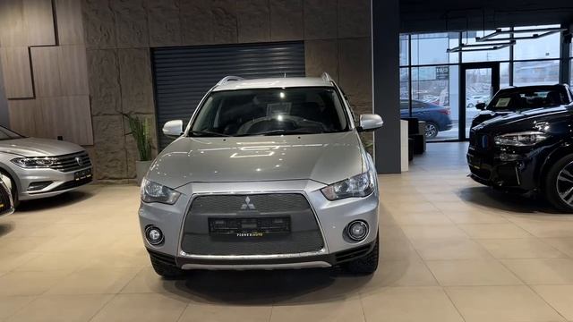 Mitsubishi Outlander II Рестайлинг, 2010 смотреть онлайн
