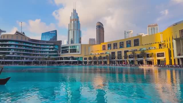 🇦🇪 ДУБАЙ, ОАЭ, Бурдж-Халифа и центр города - пешая экскурсия по столице роскоши мира в формате 4K смотреть онлайн