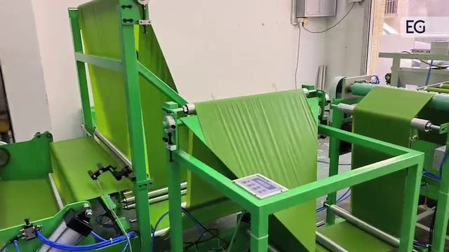 Станок для перемотки и сложения плёнки LDK-900 смотреть онлайн