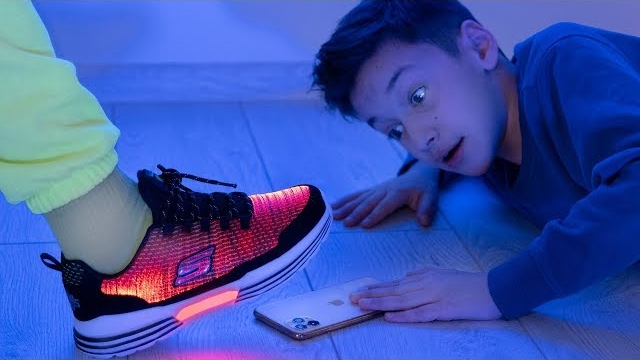 Что ПОЛУЧИТ на НОВЫЙ ГОД Артур ? Телефон или КРУТЫЕ Кроссовки ? смотреть онлайн