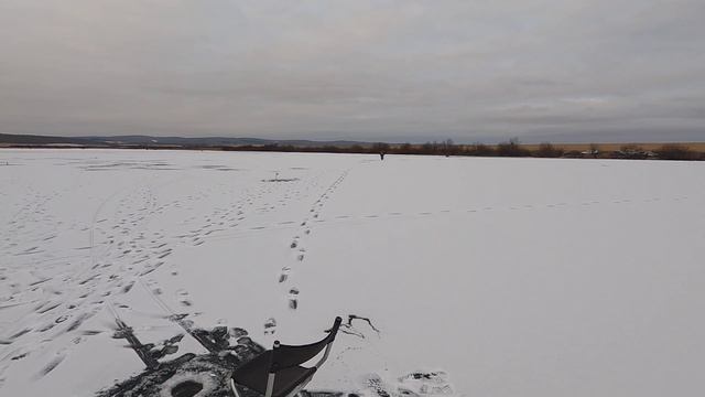 Первый лёд 2025 /В поисках льда объездили пол области смотреть онлайн