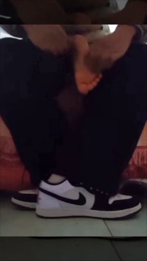 щекотка ног