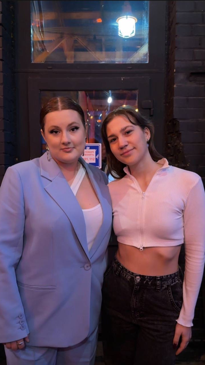 Мой день на съёмочной площадке 🎬 Что я там делаю? 😱 смотреть онлайн