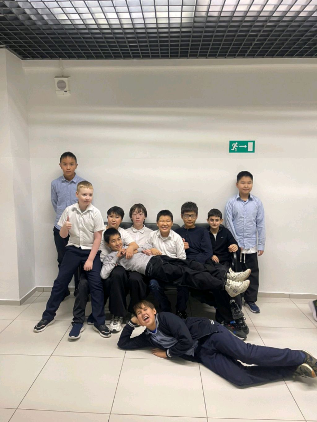 ищу Девушку смотреть онлайн