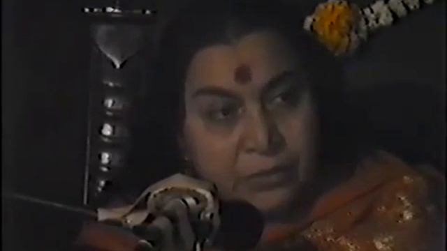 24.12.1982 г. Беседа на кануне Рождества. Пуна. Индия. смотреть онлайн