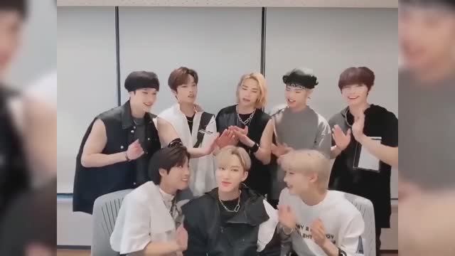 Как Живет Хёнджин из Стрэй Кидс (Hyunjin - Stray Kids) Сколько Он Зарабатывает смотреть онлайн