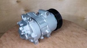 Компрессор кондиционера Toyota Corolla, Avensis, Auris, Verso 855001A770